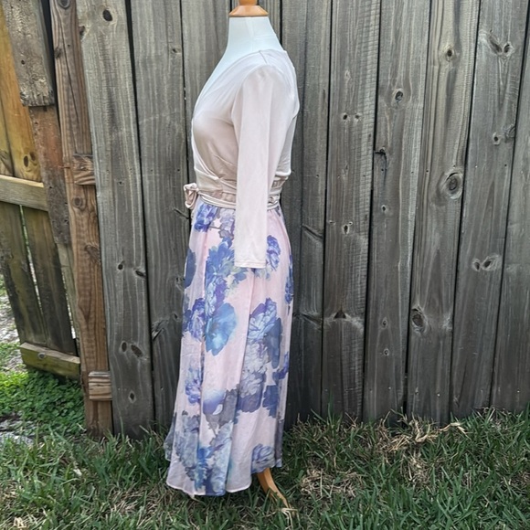 Lux by Seraphine ‘Patrice’ Wrap Maternity & Nursing Midi Dress, size 6 - Picture 7 of 9